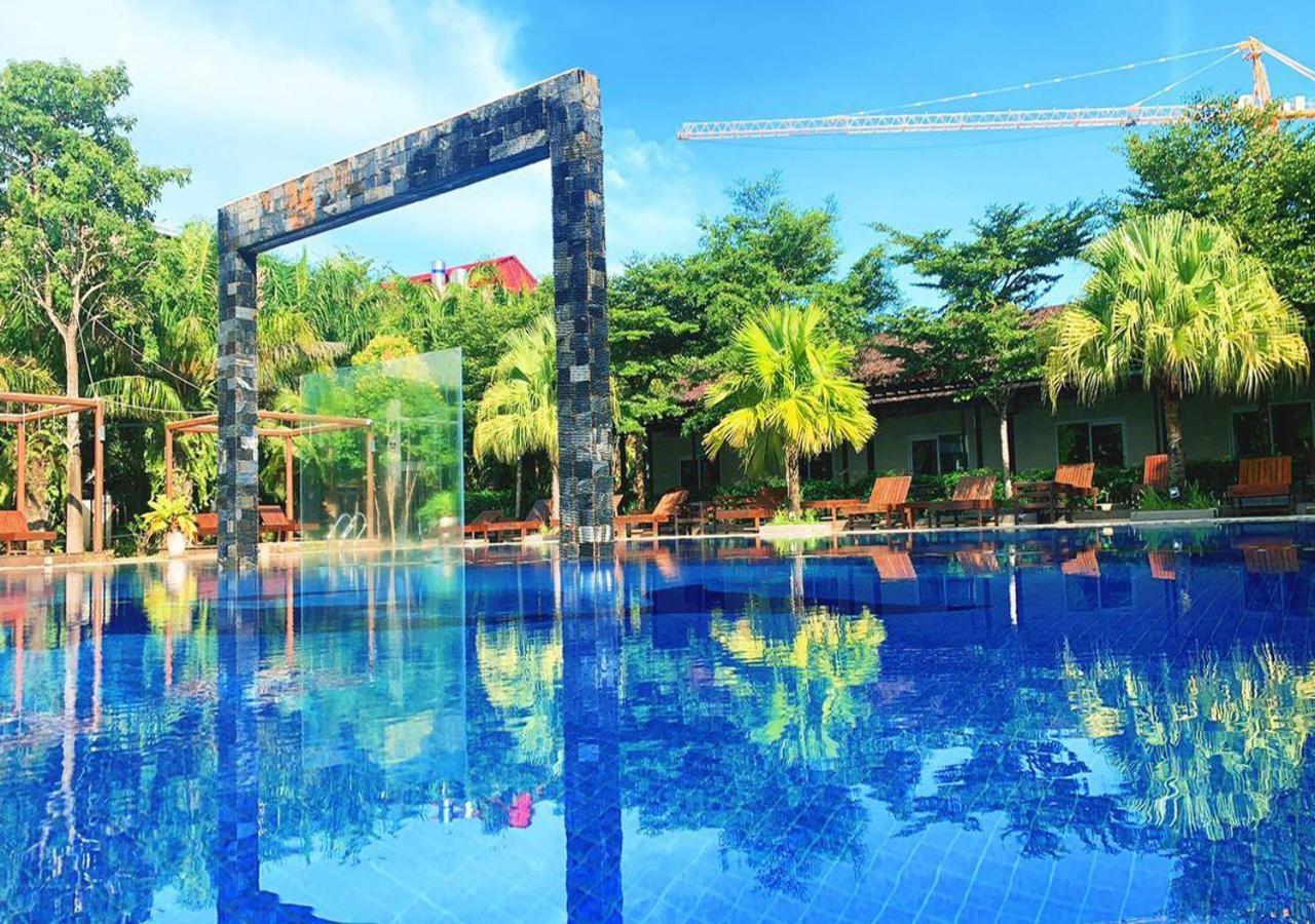 Twin Palms Resort 西哈努克 外观 照片