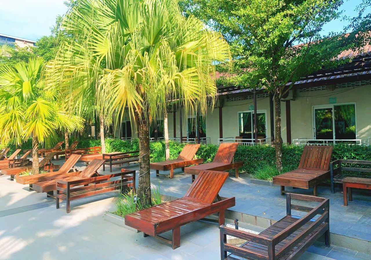 Twin Palms Resort 西哈努克 外观 照片