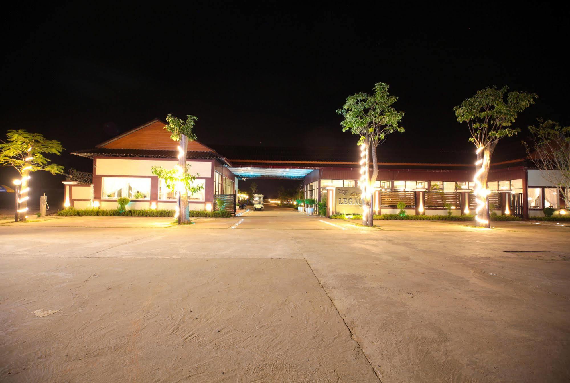 Twin Palms Resort 西哈努克 外观 照片