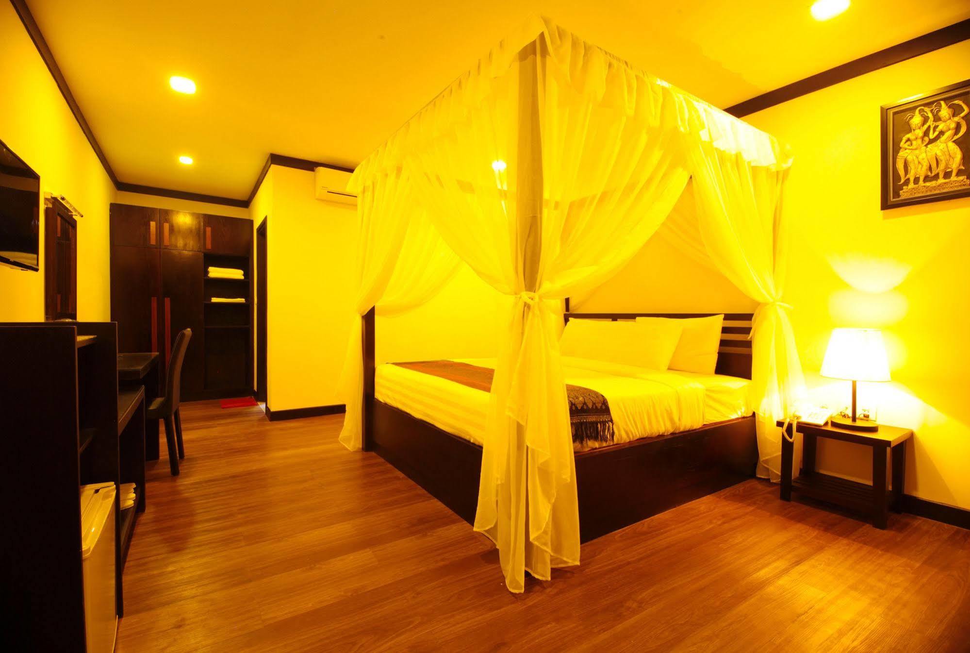 Twin Palms Resort 西哈努克 外观 照片