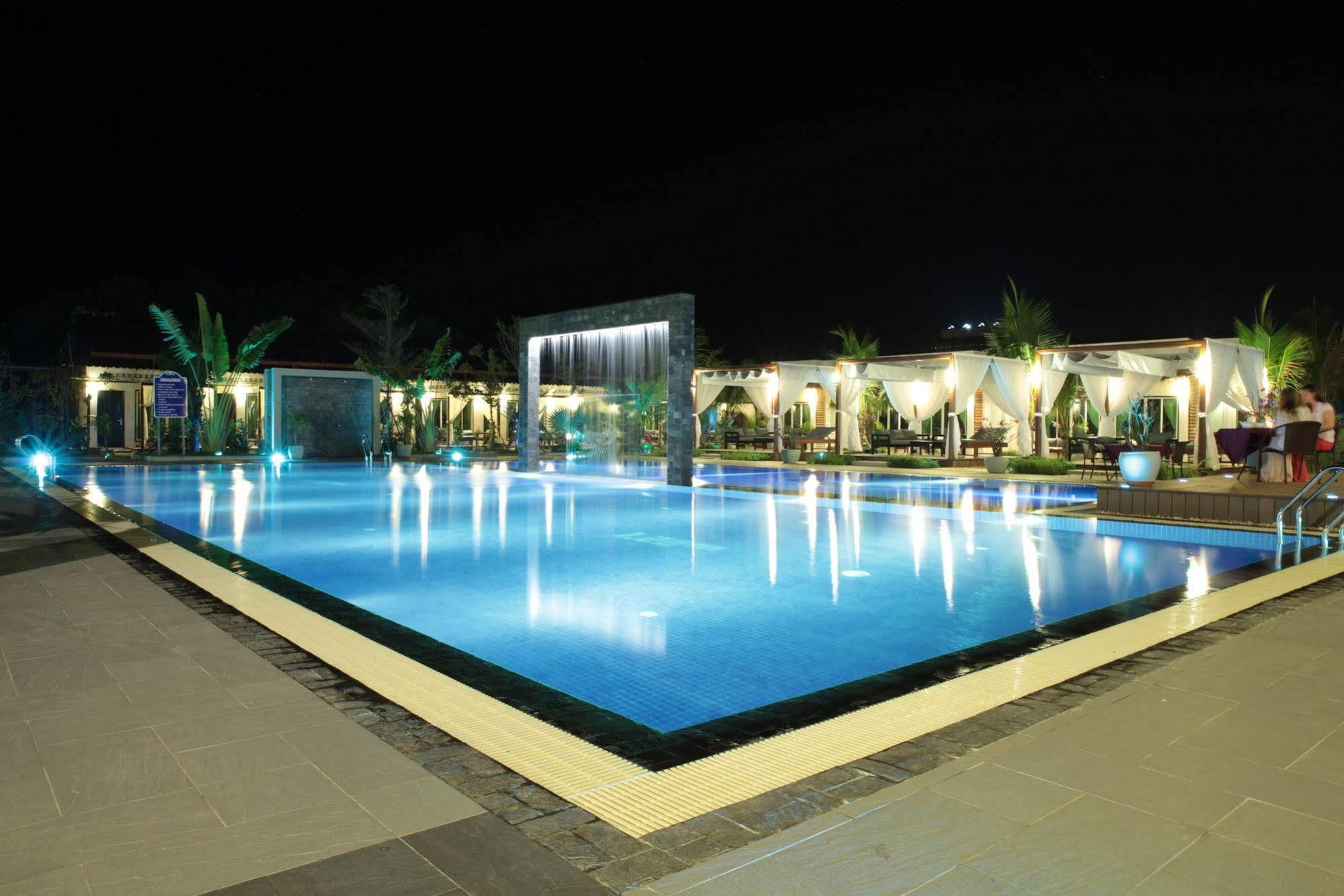 Twin Palms Resort 西哈努克 外观 照片