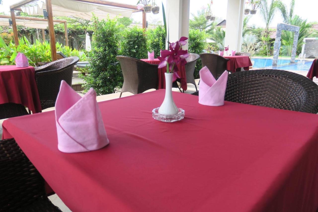 Twin Palms Resort 西哈努克 外观 照片