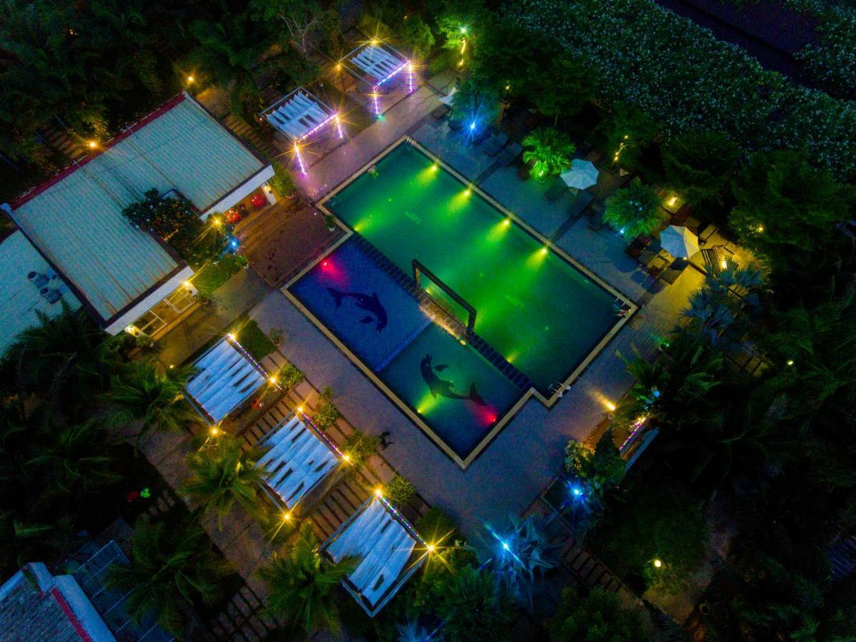 Twin Palms Resort 西哈努克 外观 照片